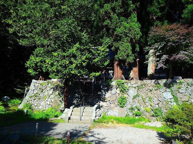 大滝神社の大滝湧水